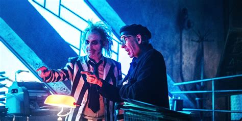 Tim Burton Calls Michael Keatons Beetlejuice Return Unnerving