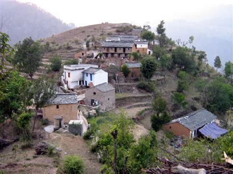 Villages becoming empty in Uttarakhand | Hill Post