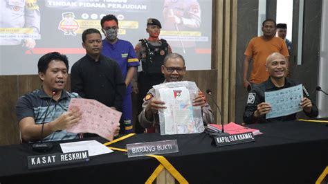 Pengepul Judi Togel Di Pengasinan Maribaya Tegal Diringkus Polisi