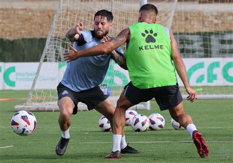 Entrenamiento En El Marbella Football Center