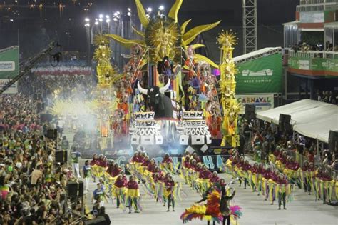 Carnaval Desfiles Das Escolas De Samba Ocorrem Neste S Bado Em