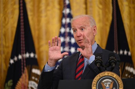 Tats Unis Joe Biden Annonce Un Objectif De De Voitures Z Ro