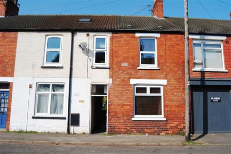 3 Bed Terraced House To Rent In Barnwell Terrace Alexandra Road