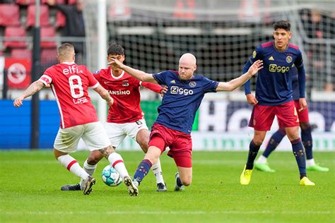 Ajax Lijdt In Stromende Regen Eerste Nederlaag Tegen Az