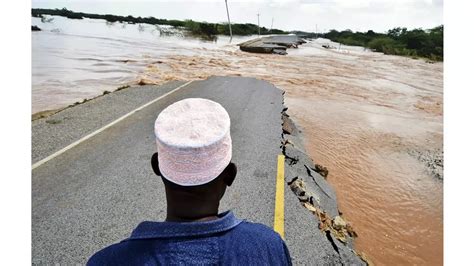 Kenya S Garsen Lamu Road Collapses Amid Floods Causing Chaos And