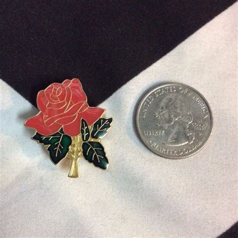 Bw Pin Rose Boardwalk Vintage