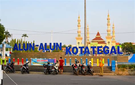 Tegal: Kota yang Tepat untuk Menghabiskan Uang