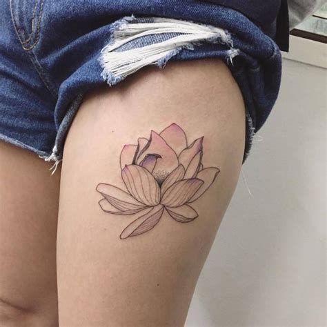 Image De Fleur Tatouage Fleurs Sur La Cuisse