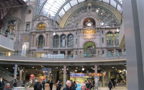 Misschien Toch Maar Met De Trein Lode Vanoost