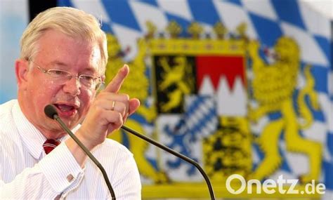 Hessens Regierungschef Roland Koch CDU Beim Gillamoos Bekenntnis