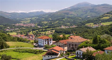 Valle del Baztán el valle verde del norte de Navarra disfrútalo