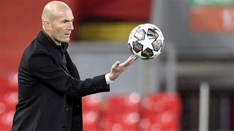 Vente de lOM Frank McCourt Ouvre la Porte à Zinedine Zidane et à l