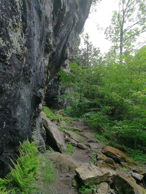 Greigs Caves Bruce Trail Ontario Parks Park Waterfall