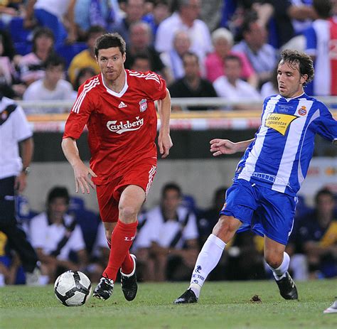 Liverpool could turn to Xabi Alonso to solve problem as legend lauds ...