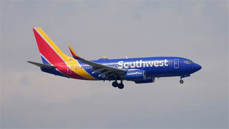 Southwest Airlines will ask passengers to prepare for landing 10