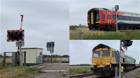 Halogen Lights Beald Drove Level Crossing Cambridgeshire 15 08