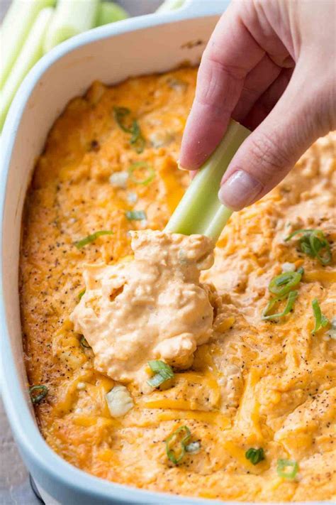 Simple And Delicious Creamy Buffalo Chicken Dip Made With Shredded Chicken Cheese Ranch An