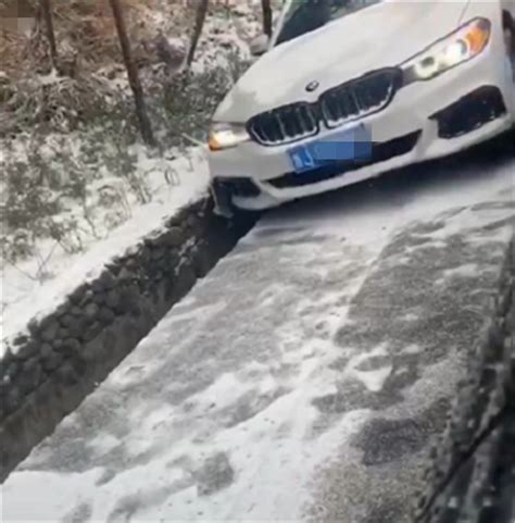 東北下大雪，不少寶馬變「病馬」，兩驅車型全「趴窩」在路面上 壹讀