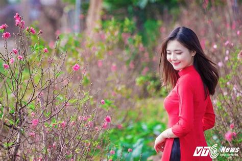 Hot girl dân tộc Nhớ nhất khoảnh khoắc xé gà đón Giao thừa