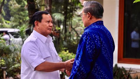 Ini Penampakan Saat Prabowo Subianto Minta Doa Restu Ke SBY Sebelum