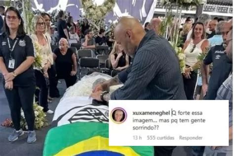 Xuxa Questiona Sorrisos Em Foto No Vel Rio De Pel Ao Qual Ela N O Foi