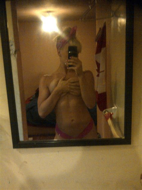 Taya Valkyrie Nude Photos And Videos TheFappening