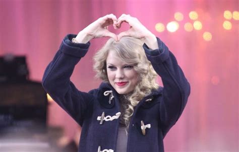 13 Taylor Swift Songs That Will Make Your Valentines Day Great