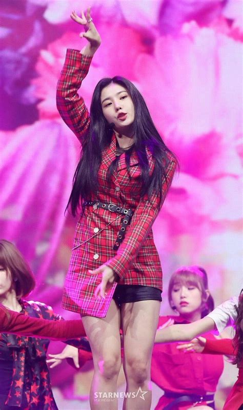 181029 Eunbi At Iz One 1st Mini Album Coloriz Media Showcase 🐰💜