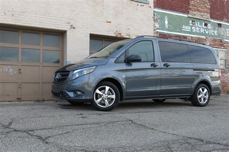 Hauling With Style 2016 Mercedes Benz Metris Second Drive Review