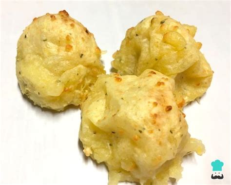 Bolinho De Mandioca Recheado E Assado Na Airfryer