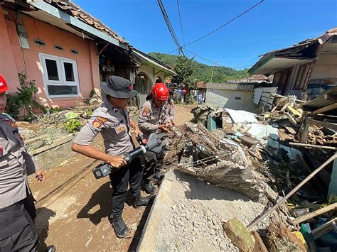 Selama Bencana Paling Banyak Terjadi Di Jabar Okezone Nasional