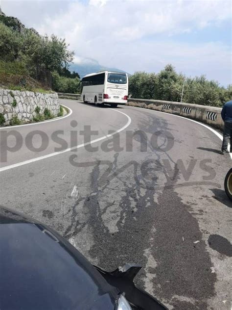 Piano Di Sorrento Incidente Ai Colli Di San Pietro Foto Photogallery