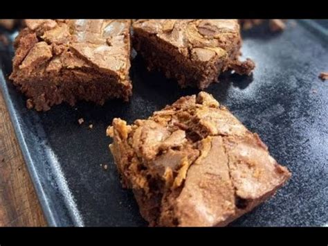 Brownie au beurre de cacahuètes la recette gourmande à succès de