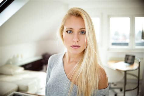 Tanned Blue Eyes Blonde Miro Hofmann Portrait No Bra