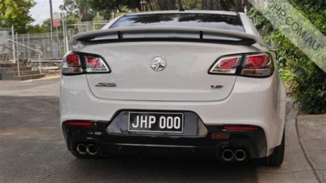 Holden Commodore Vf Sedan Rear Bumper Insert Gloss Black Jhp