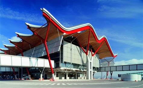 10 Coolest Airports Around The World Pa Architecture And Technology