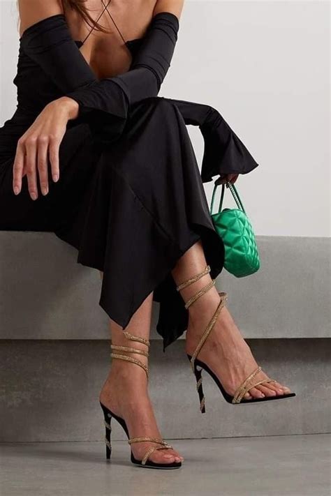 Pin By Lina Henriques On Ideas For A Black Outfit Heels Fashion