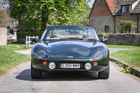 The TVR Griffith 500 – A Rare V8 Roadster From The 1990s