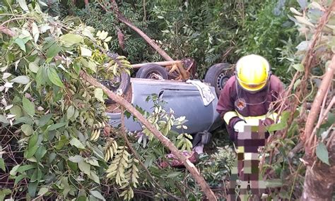 Carro Sai De Pista E Capota Na BR 470 Em Lontras Rede Web TV