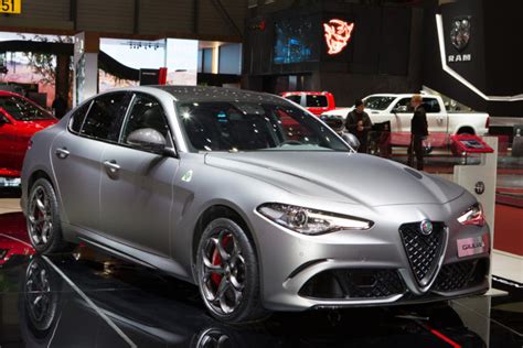 Stelvio E Giulia Nring Le Alfa Romeo Pi Speciali