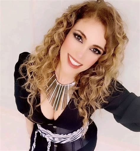 Ltima Hora Morreu Cantora Claudisabel