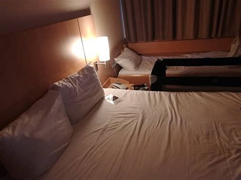 IBIS MADRID AEROPUERTO BARAJAS $99 ($̶4̶1̶4̶) - Prices & Hotel Reviews ...