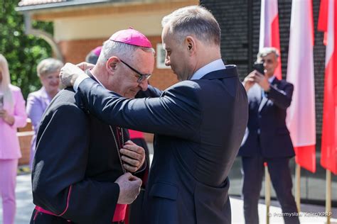 Bp Edward Dajczak Odznaczony Przez Prezydenta Andrzeja Dud Ekai