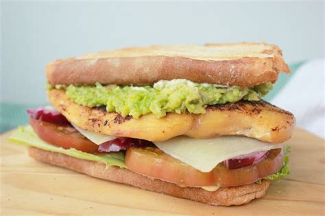 S Ndwich De Pollo Y Aguacate Emparedado Rico Y Sencillo