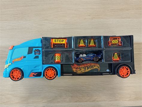 OUTLET Hot Wheels Ciężarówka Transporter na aut autko i znaki drogowe WADLIWY Humbi pl