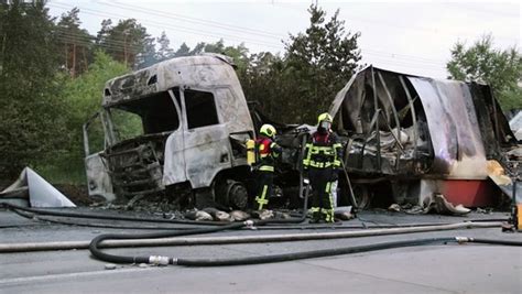 A Richtung Berlin Eine Spur Nach Lkw Brand Wieder Frei Ndr De