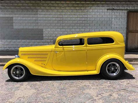 1933 Ford Model 40 Sedan Yellow Rwd Automatic For Sale