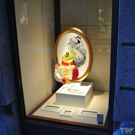 Luxury Retail Window Displays Throwback Stories | TDF