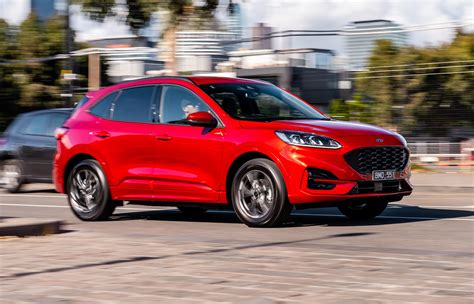 2022 Ford Escape ST Line PHEV Review News7g