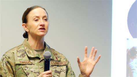 Women Leaders Say Military Health Care Offers Limitless Opportunities